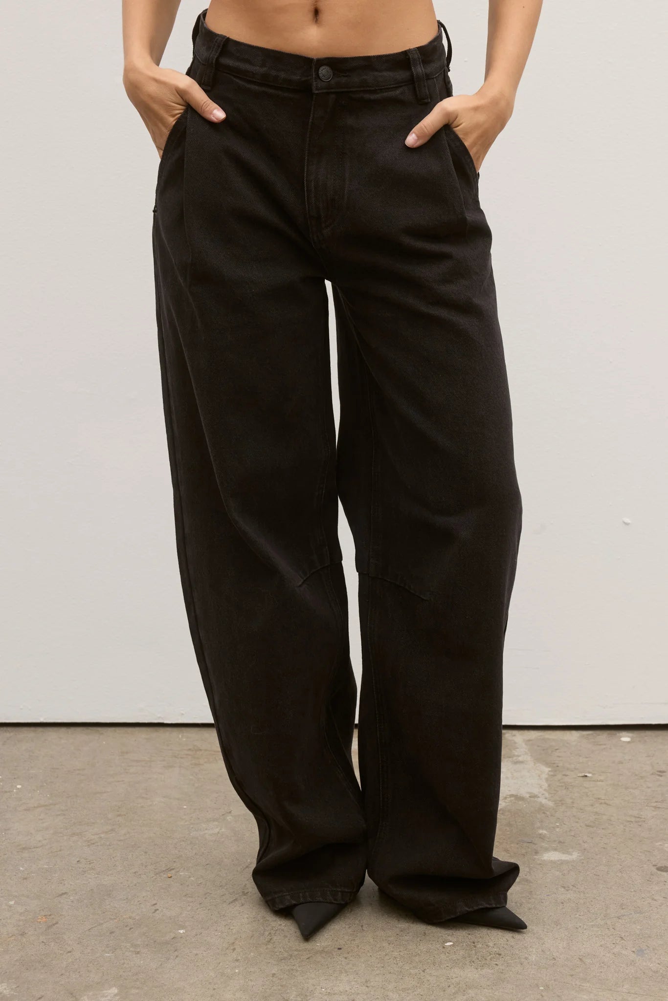 Aston Jean - Backstage Black