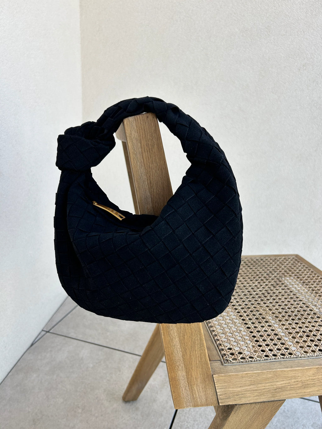 Amora Suede Handbag - Onyx